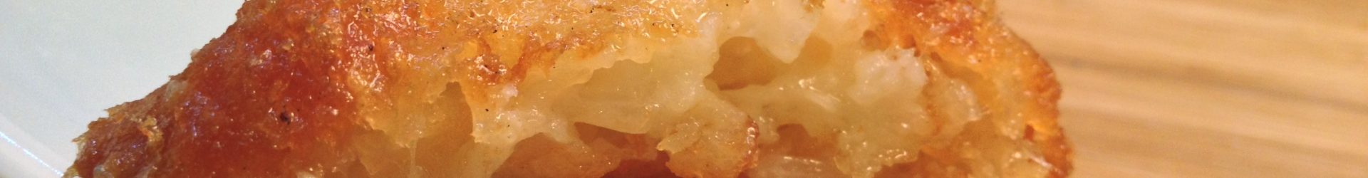 Bocconcini di cipolle e parmigiano fritti – contorno veloce