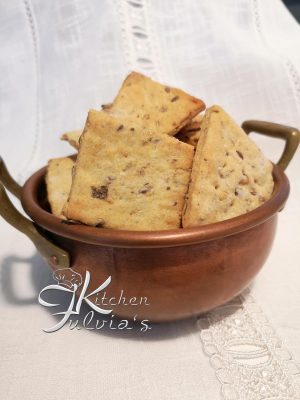 Crackers con Lievito Madre, semi oleosi e semi di finocchio